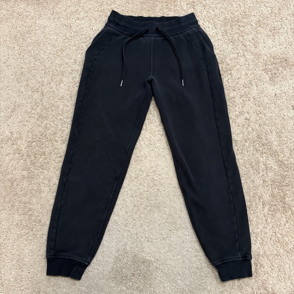 Lululemon Warm Down Jogger Womens Size 4 Black Fleece Drawstring Sweatpants
